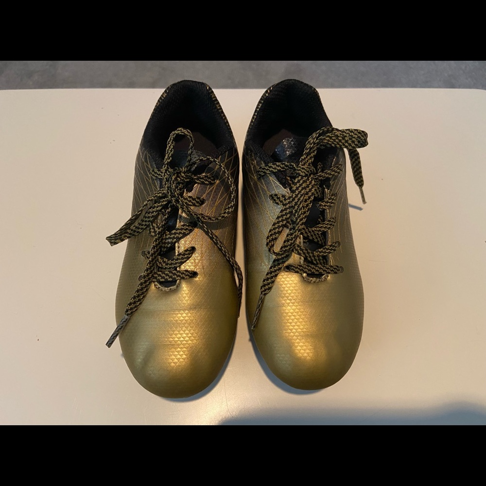 ⚽️ Soccer Cleats
